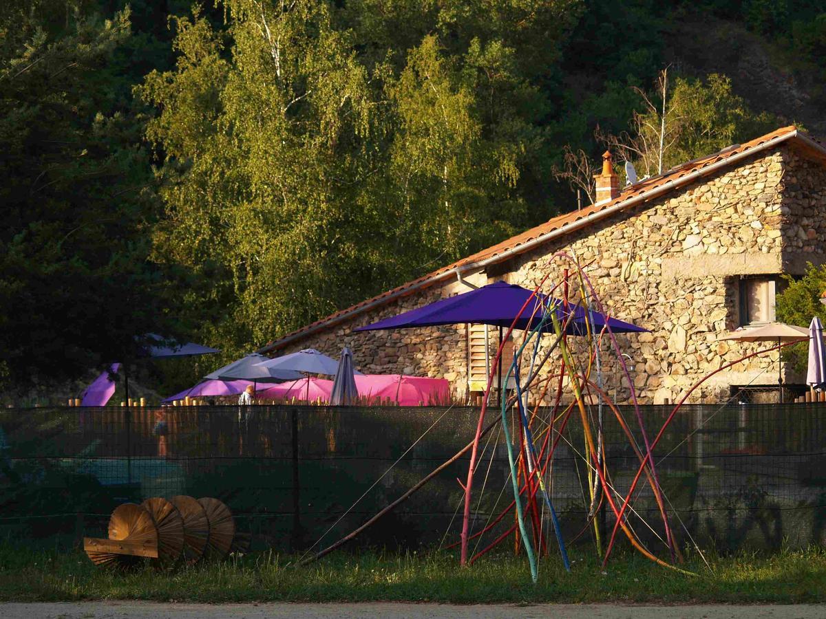 Cosycamp Hotel Chamalières-sur-Loir Екстериор снимка