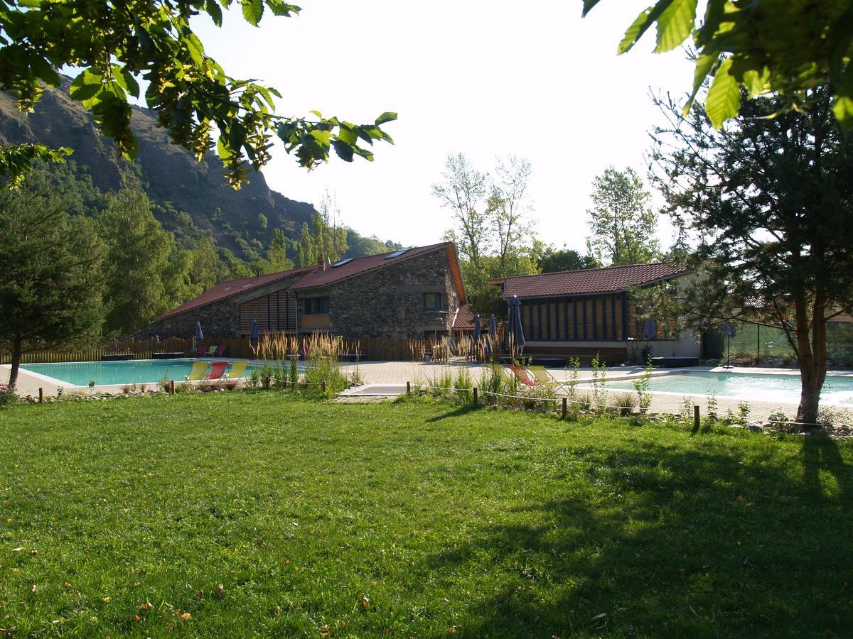 Cosycamp Hotel Chamalières-sur-Loir Екстериор снимка